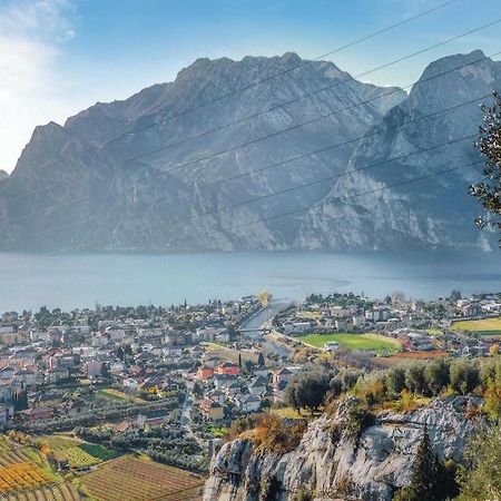 Appartamento Ellen Torbole Sul Garda Bagian luar foto