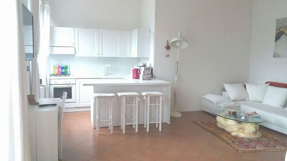 Appartamento Ellen Torbole Sul Garda Bagian luar foto